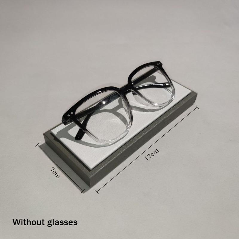 Leather Glasses Display Tray Counter Eyeglasses Organizer Pallet Eyeglass Frames Storage Tray Household Eyewear Showcase Pallet сірий колір
Leather Glasses Display Tray Counter Eyeglasses Organizer Pallet Eyeglass Frames Storage Tray Household Eyewear Showcase Pallet сірий колір
