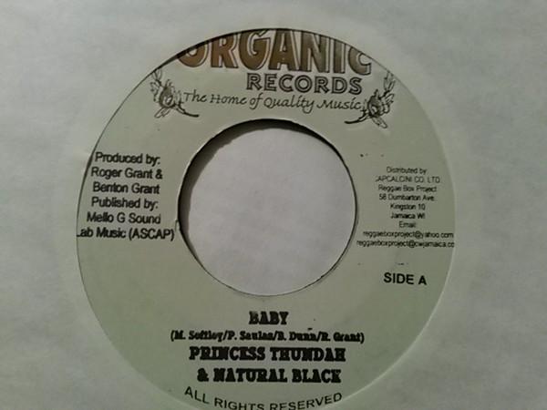 7inch Record PRINCESS THUNDAH, NATURAL BLACK - Baby / Life Can T Done NONE Organic Records Jamaica Reggae, Ska & Dub Used
7inch Record PRINCESS THUNDAH, NATURAL BLACK - Baby / Life Can T Done NONE Organic Records Jamaica Reggae, Ska & Dub Used