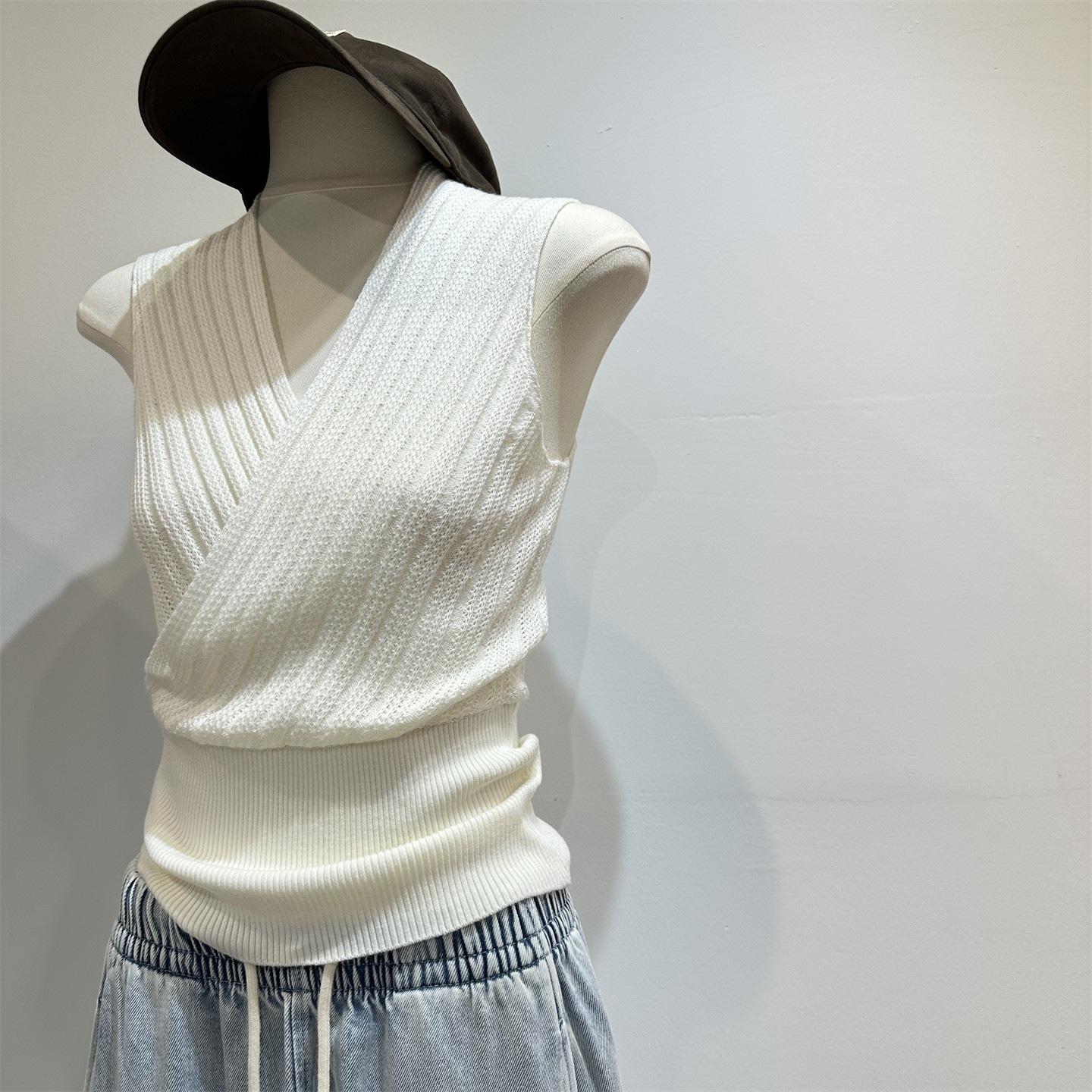 2026 Slim-Fit V-Neck Ribbed Knit Vest for Women - New Spring/Summer Design One size 80-115 jin
2026 Slim-Fit V-Neck Ribbed Knit Vest for Women - New Spring/Summer Design One size 80-115 jin