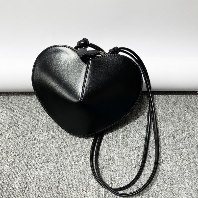 Niche Design Heart Bag Minimalist Style 2025 New Shell Small Caring One-shoulder Cross-body чорний
Niche Design Heart Bag Minimalist Style 2025 New Shell Small Caring One-shoulder Cross-body чорний