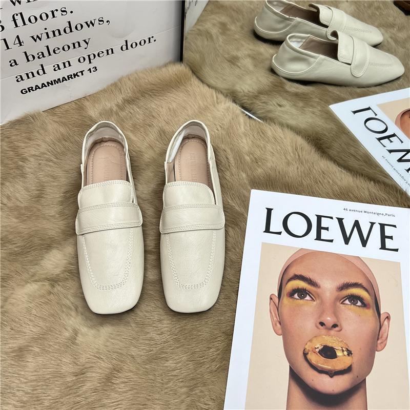 Туфли Doudou женские из мягкой кожи маленькие кожаные туфли 2025 новые повседневные на плоской подошве одинарные туфли лоферы на одном педале туфли-мюли с педалью для ноги 39 белый
Туфли Doudou женские из мягкой кожи маленькие кожаные туфли 2025 новые повседневные на плоской подошве одинарные туфли лоферы на одном педале туфли-мюли с педалью для ноги 39 белый