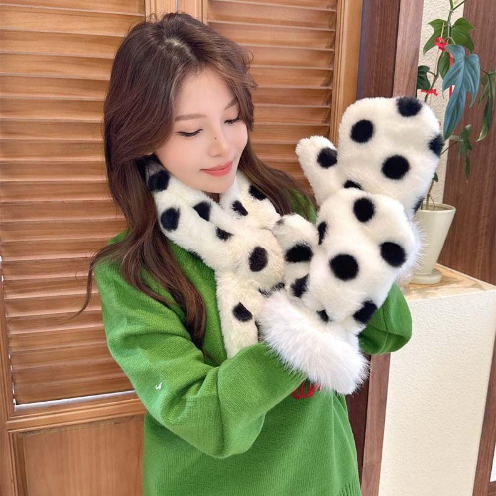 Korean Style Scarves Gloves set Bib Neck Hanging Gloves Fashion Wave Point Scarf Winter/Autumn рожевий червоний колір
Korean Style Scarves Gloves set Bib Neck Hanging Gloves Fashion Wave Point Scarf Winter/Autumn рожевий червоний колір