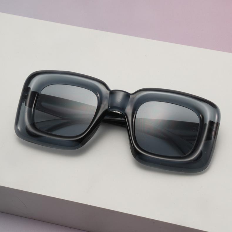 Cute Cartoon Kids Sunglasses Shatterproof Lenses Comfortable Temple Children Shades For Outdoor Activities KJ149
Cute Cartoon Kids Sunglasses Shatterproof Lenses Comfortable Temple Children Shades For Outdoor Activities KJ149