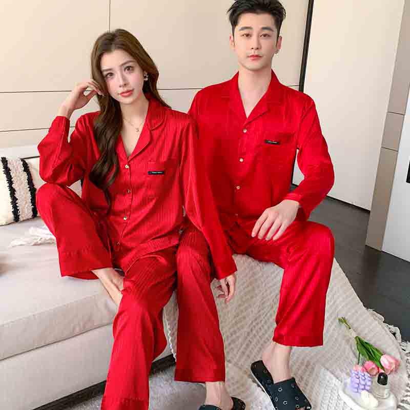 Jacquard Texture Ice Silk Luxury Long Sleeve Pajama Set for Couples - Comfortable for Outerwear and Home Wear Women M
Jacquard Texture Ice Silk Luxury Long Sleeve Pajama Set for Couples - Comfortable for Outerwear and Home Wear Women M