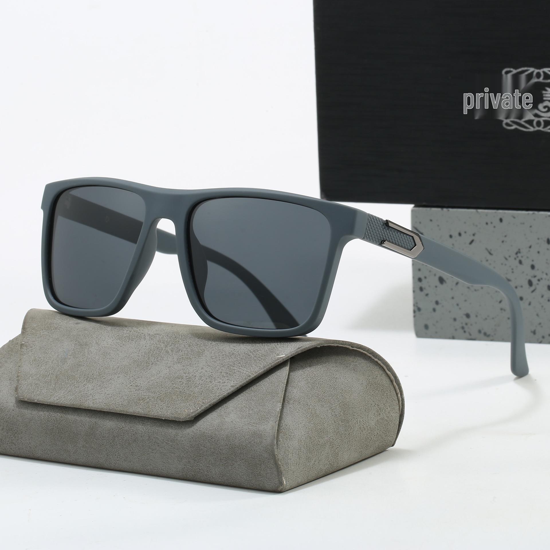 Men s Polarized UV Protection Driving Sunglasses - Trendy European-American Square Frame сірий колір
Men s Polarized UV Protection Driving Sunglasses - Trendy European-American Square Frame сірий колір