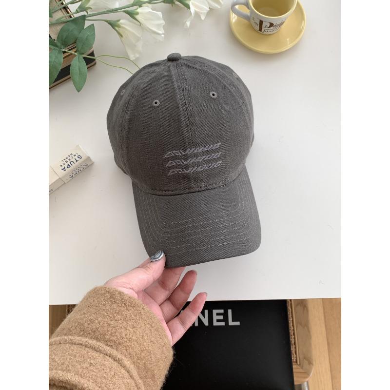 Baseball Hat for Women in Summer with Small Visor Showing Face and Brown Soft Top Peaked Hat for Men
Baseball Hat for Women in Summer with Small Visor Showing Face and Brown Soft Top Peaked Hat for Men