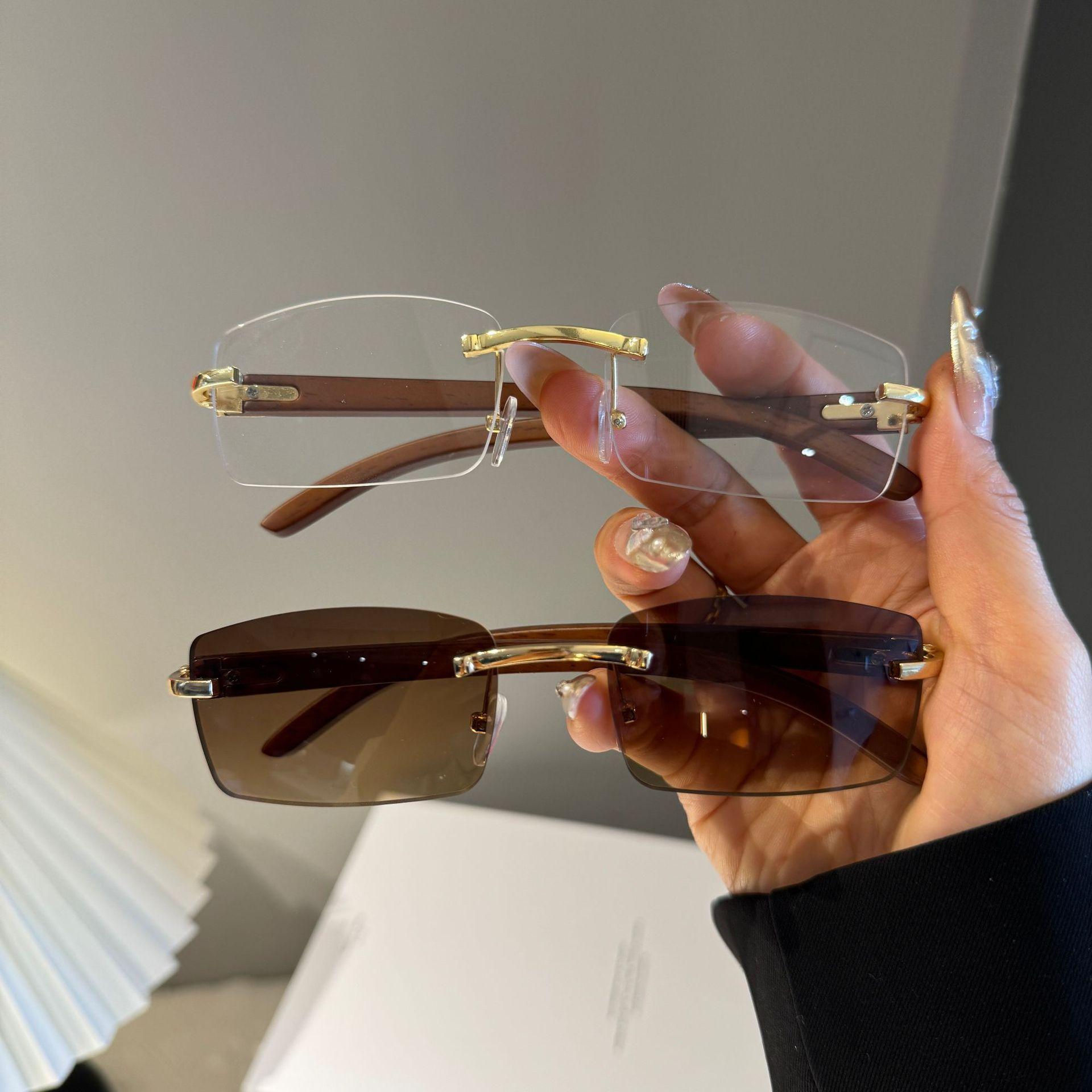 2 шт. Квадратные дизайнерские солнцезащитные очки бренда для мужчин и женщин, солнцезащитные очки, деревянные оправы, безободковые, черные очки, модные очки, защита от УФ-лучей 400
2 шт. Квадратные дизайнерские солнцезащитные очки бренда для мужчин и женщин, солнцезащитные очки, деревянные оправы, безободковые, черные очки, модные очки, защита от УФ-лучей 400