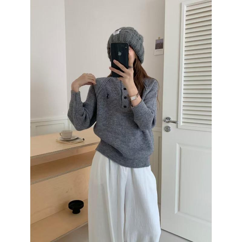 Autumn and winter new solid color semi-turtleneck knitted sweater literary retro fashion sweater women s wear One Size
Autumn and winter new solid color semi-turtleneck knitted sweater literary retro fashion sweater women s wear One Size