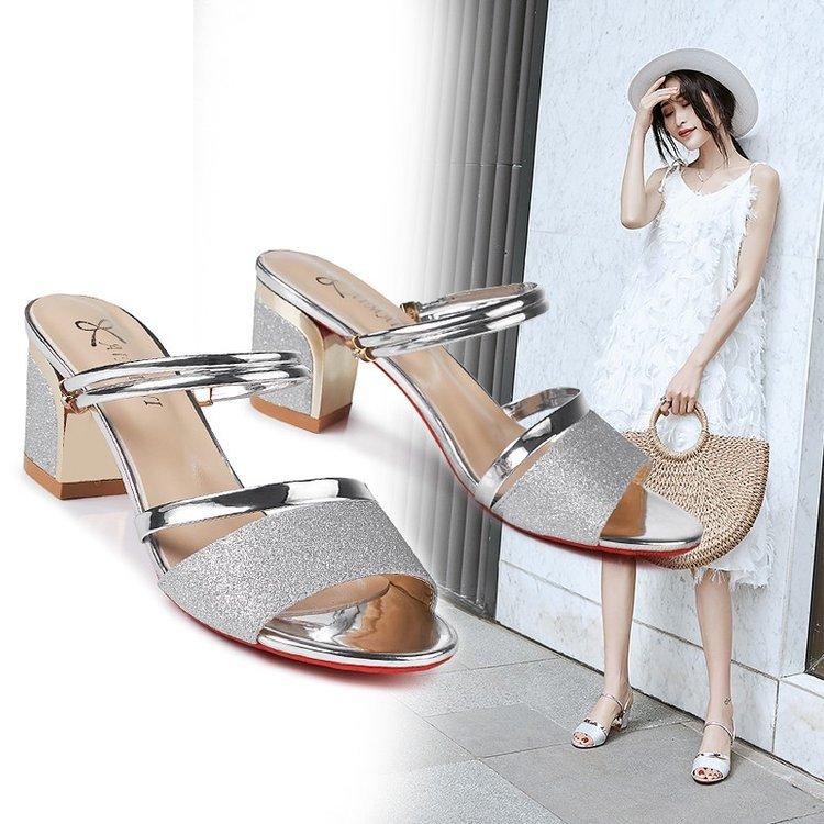 2025 sandals women s fashion Korean version two wear sandals women s fish mouth sandals thick heel medium heel slippers manufacturer 35 серебряный
2025 sandals women s fashion Korean version two wear sandals women s fish mouth sandals thick heel medium heel slippers manufacturer 35 серебряный