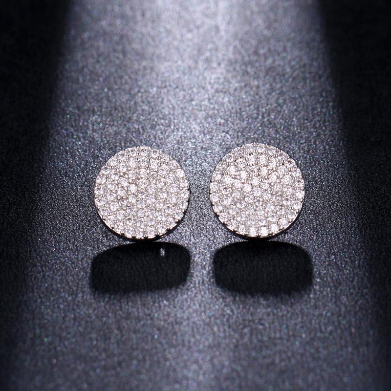 Luxury High-End Korean Style Full Diamond Round Stud Earrings for Women: Elegant Personality Circle Ear Jewelry
Luxury High-End Korean Style Full Diamond Round Stud Earrings for Women: Elegant Personality Circle Ear Jewelry