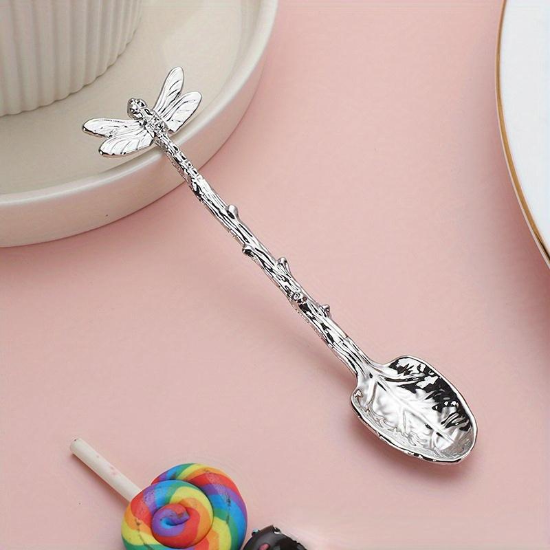 3 шт. міцна металева конструкція з гілки бабки у формі листя маленьких десертних ложок
3 шт. міцна металева конструкція з гілки бабки у формі листя маленьких десертних ложок