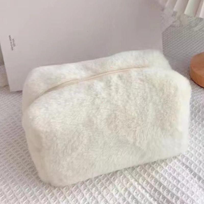 Plush Cosmetics Storage Bag-Portable Cosmetics Storage Bag Tote Bag, Stationery Pencil Case Comfortable Winter белый
Plush Cosmetics Storage Bag-Portable Cosmetics Storage Bag Tote Bag, Stationery Pencil Case Comfortable Winter белый