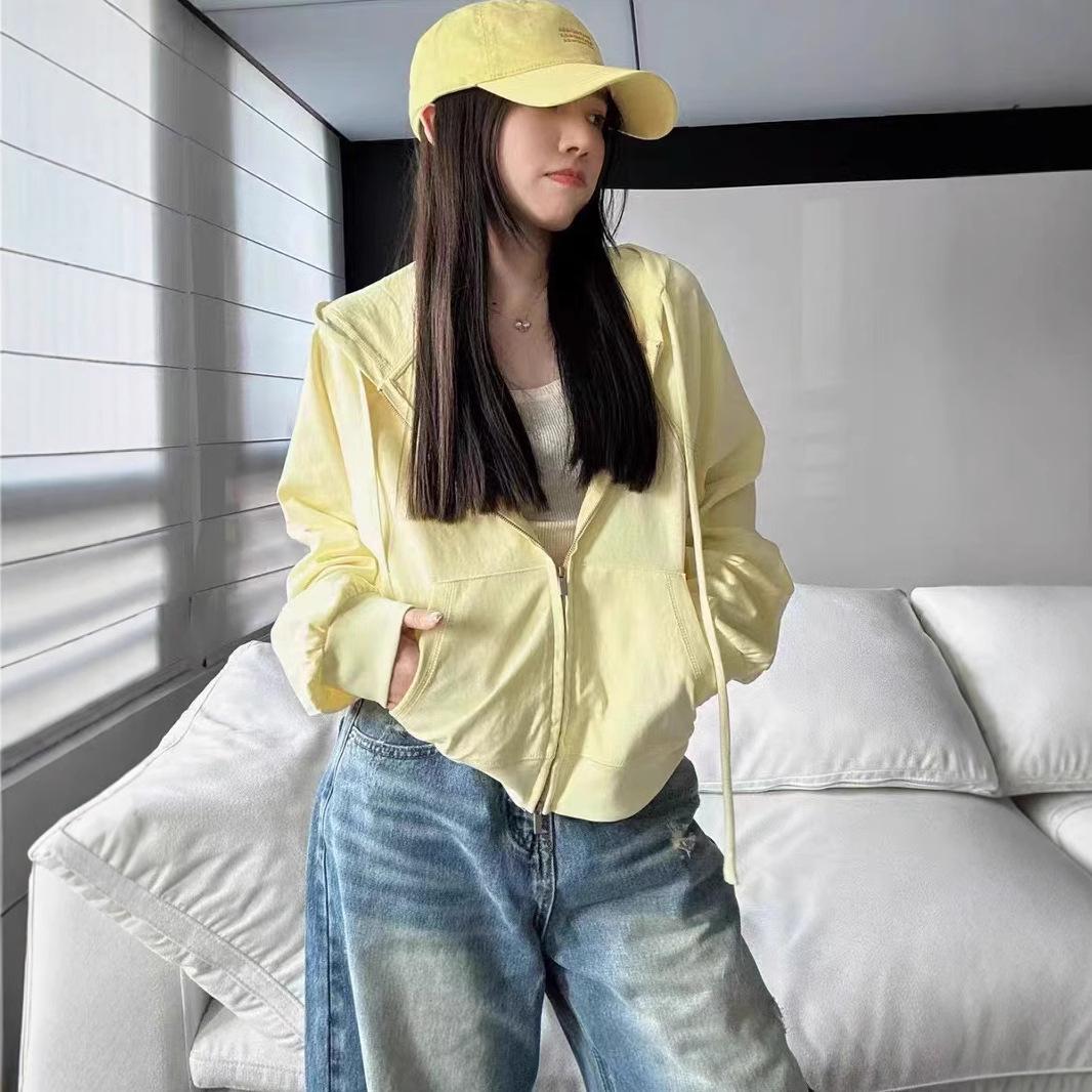 Korean Dongdaemun Summer Lightweight Hooded Jacket - High Quality Ice Cotton Sunscreen Loose Women s Top Large
Korean Dongdaemun Summer Lightweight Hooded Jacket - High Quality Ice Cotton Sunscreen Loose Women s Top Large