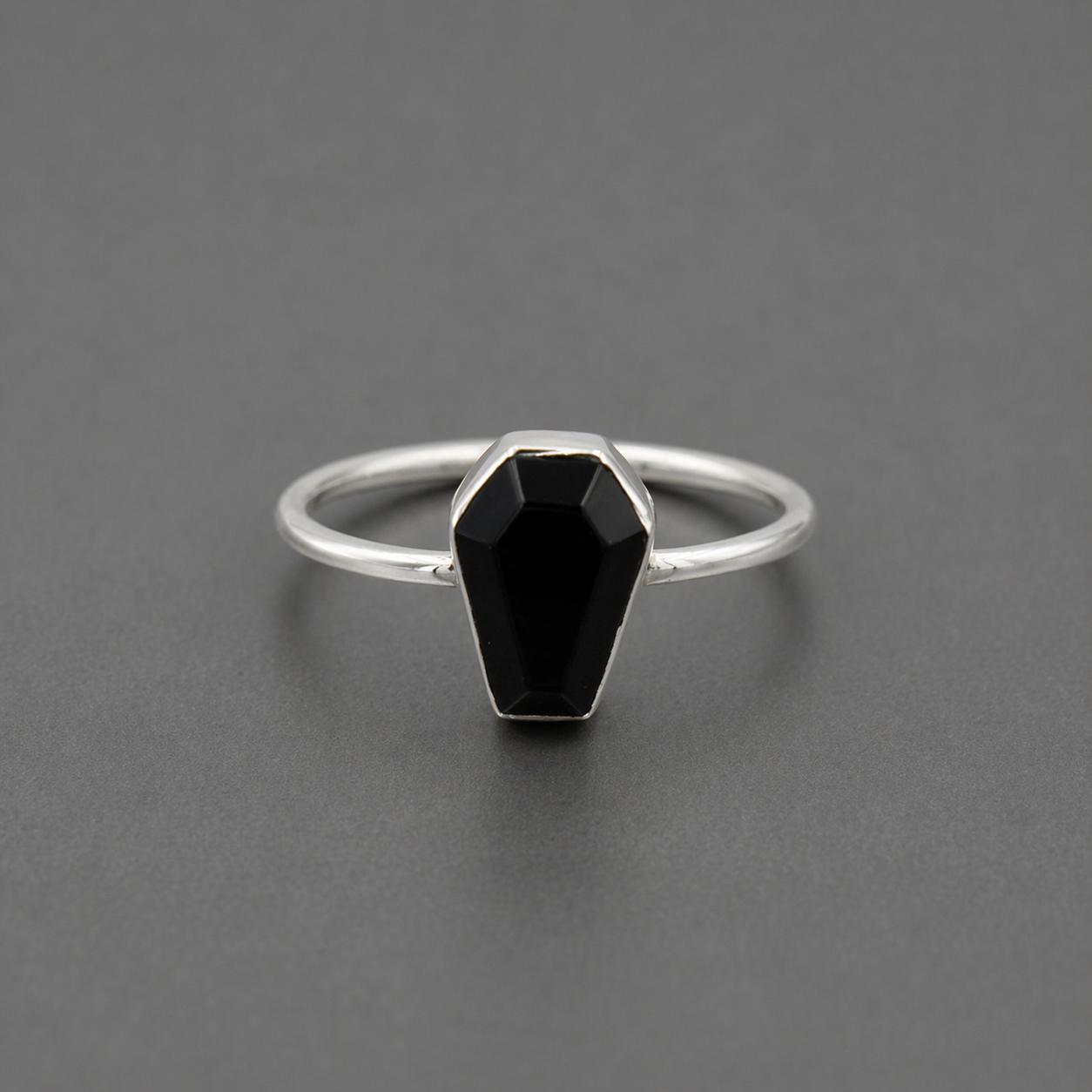 Black Onyx Coffin Ring, 925 Sterling Silver Handmade Gemstone Ring, Boho Statement Ring, Gothic Minimalist Jewelry 12 срібний
Black Onyx Coffin Ring, 925 Sterling Silver Handmade Gemstone Ring, Boho Statement Ring, Gothic Minimalist Jewelry 12 срібний
