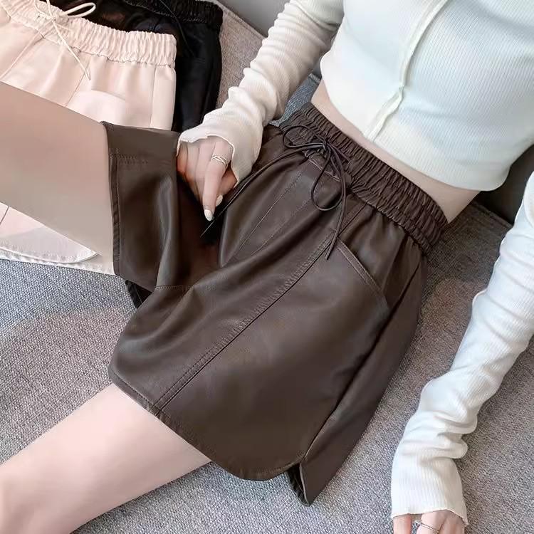 2024 Plus Size High Waist PU Leather Wide Leg Shorts with Drawstring and Pockets for Women S чёрный
2024 Plus Size High Waist PU Leather Wide Leg Shorts with Drawstring and Pockets for Women S чёрный