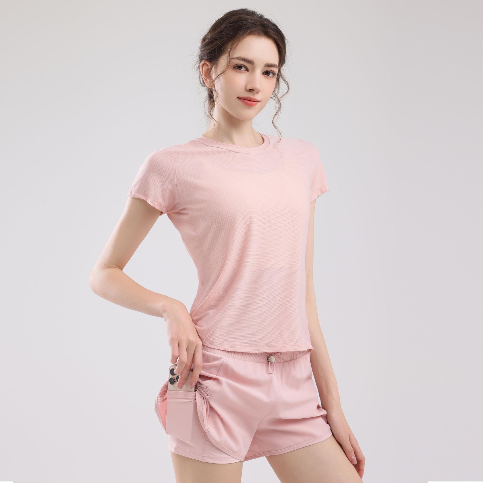 Women s Quick-Dry Two-Piece Sports Set - Breathable Summer Short Sleeve T-Shirt S білий
Women s Quick-Dry Two-Piece Sports Set - Breathable Summer Short Sleeve T-Shirt S білий