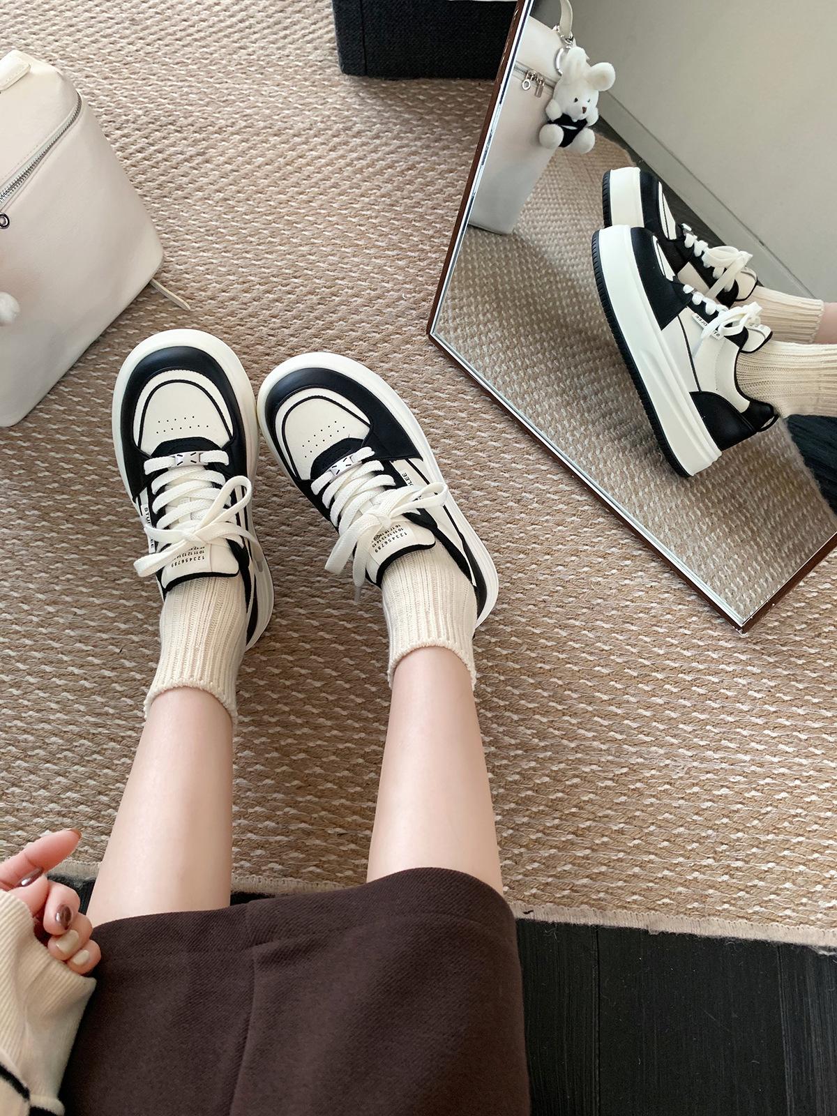 Grape mother of the same style~ age-reducing round head versatile lace-up thick-soled heightening sports board shoes casual little white shoes women 34
Grape mother of the same style~ age-reducing round head versatile lace-up thick-soled heightening sports board shoes casual little white shoes women 34