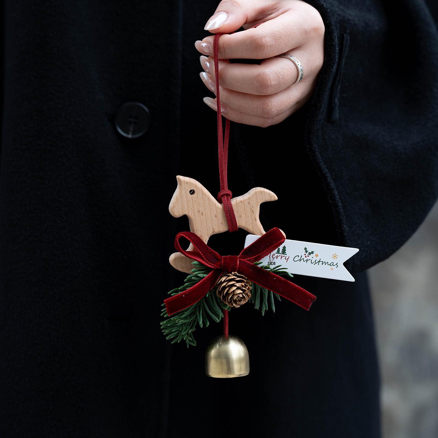 Nordic Christmas Bell Pendant for Door or Car Hanging - Christmas Eve Gift
Nordic Christmas Bell Pendant for Door or Car Hanging - Christmas Eve Gift