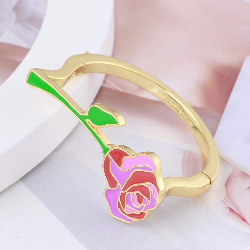 European And American Jewelry Wholesale Enamel Color Glaze Romantic Flowers a Rose Forest Can Open The Bracelet Bracelet
European And American Jewelry Wholesale Enamel Color Glaze Romantic Flowers a Rose Forest Can Open The Bracelet Bracelet