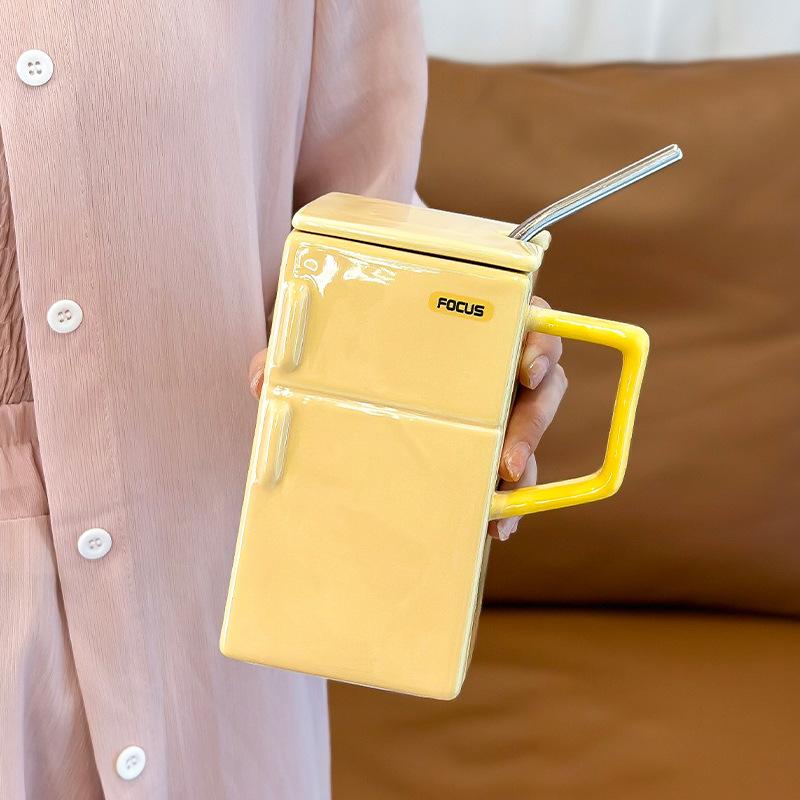Vintage Mini Fridge Design Ceramic Cup with Lid Straw Retro Insulated Coffee Mug for Home Office Kitchen Use жёлтый
Vintage Mini Fridge Design Ceramic Cup with Lid Straw Retro Insulated Coffee Mug for Home Office Kitchen Use жёлтый