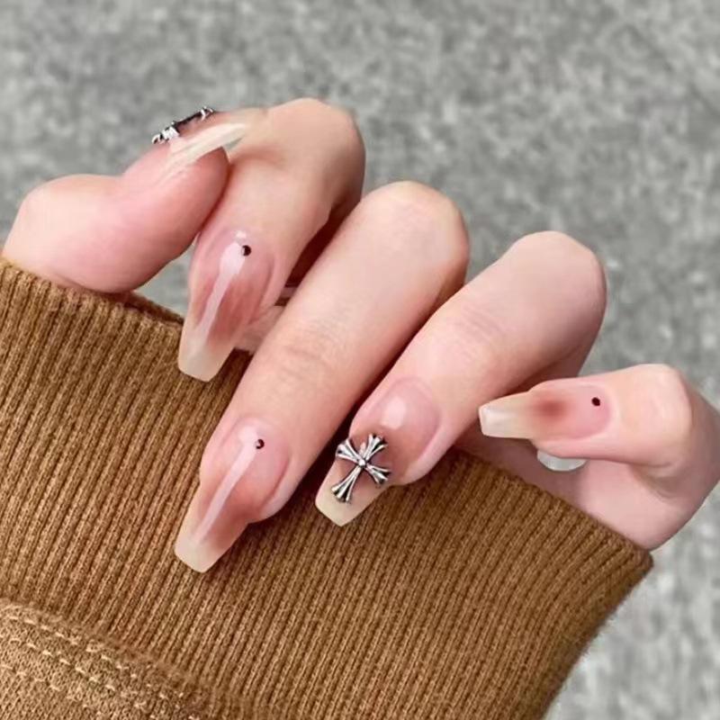 Medium-length Chrome Hearts Blush Press-On Nails - Sweet, Retro, and Spicy False Nail Patches for a Gentle Manicure Glue
Medium-length Chrome Hearts Blush Press-On Nails - Sweet, Retro, and Spicy False Nail Patches for a Gentle Manicure Glue