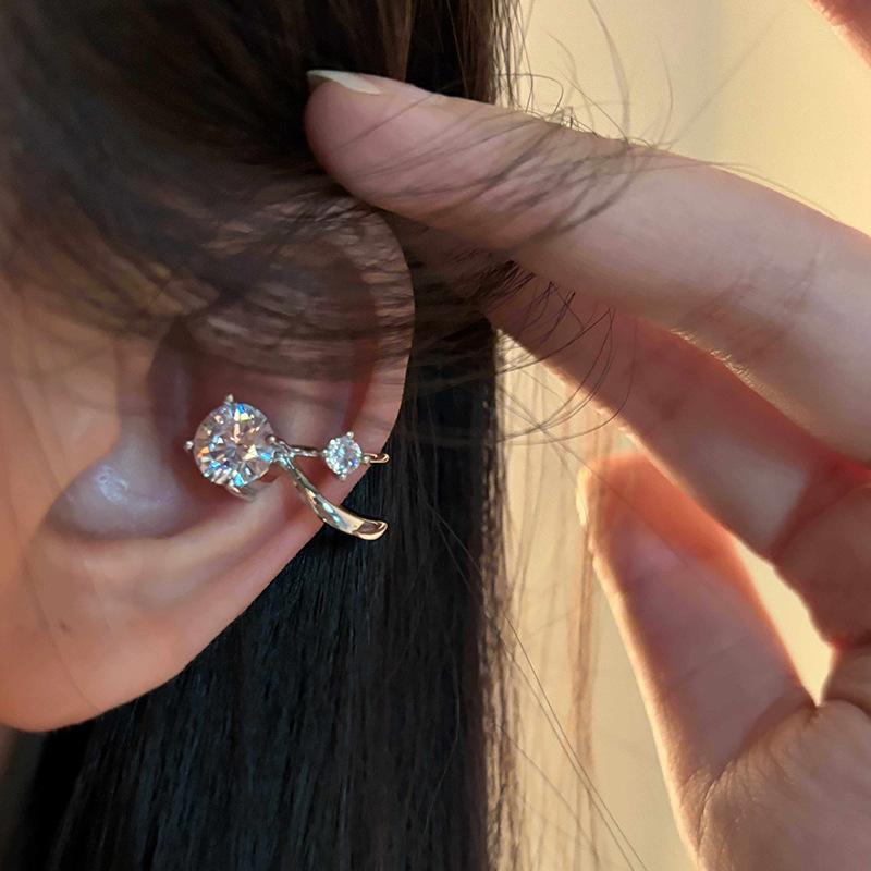 Shiny Pink Zircon Clip Earrings for Women Exquisite Sweet Geometric Ear Cuffs Trendy Vintage Versatile Jewelry Gifts
Shiny Pink Zircon Clip Earrings for Women Exquisite Sweet Geometric Ear Cuffs Trendy Vintage Versatile Jewelry Gifts