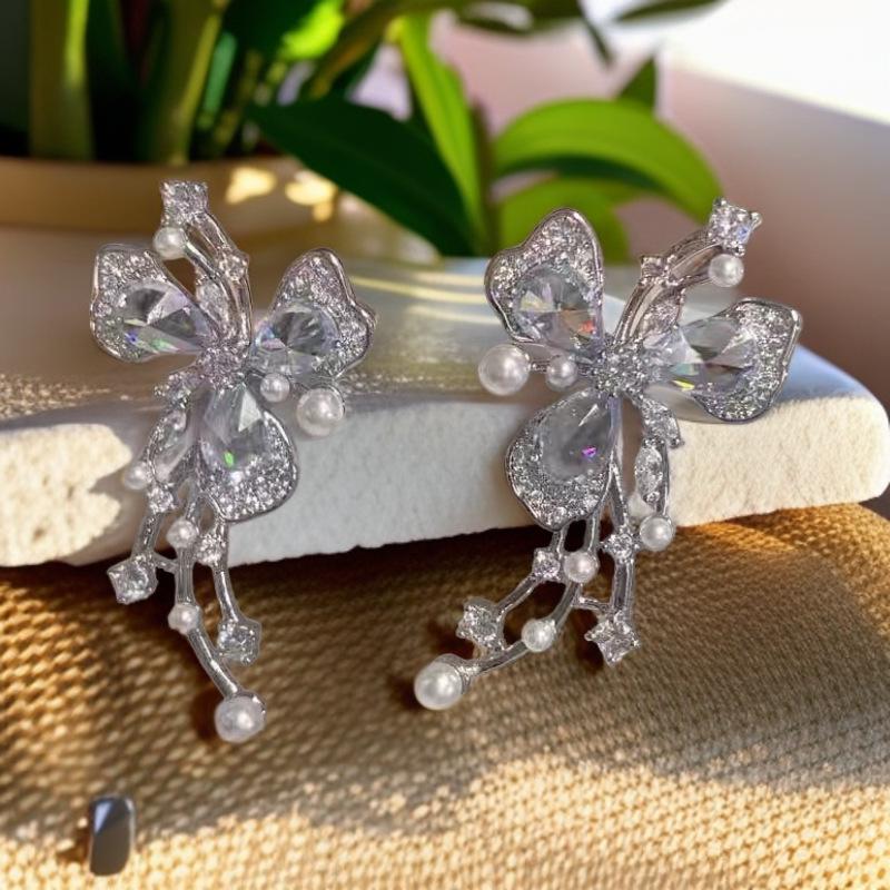 Flower Pearl Rhinestone Korean Earrings - 925 Silver Studs, Women s Fresh & Sweet Fashion Jewelry серебряный
Flower Pearl Rhinestone Korean Earrings - 925 Silver Studs, Women s Fresh & Sweet Fashion Jewelry серебряный