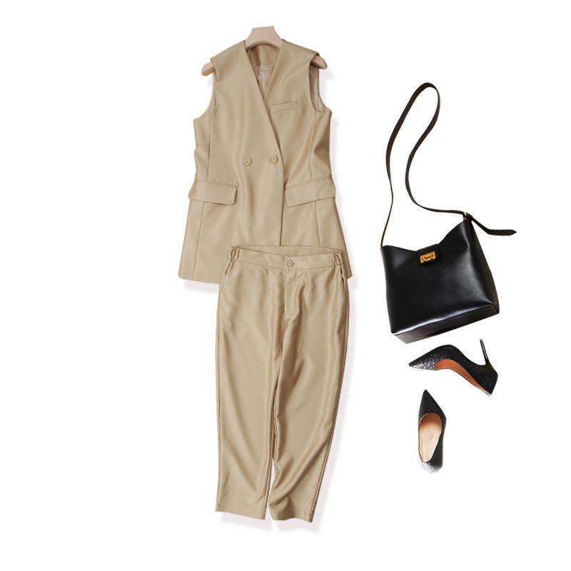 Glossy Glossy Silk Fashion Two-piece Set New Women! I-Shaped Long Double-Breasted Jumper Dress + Cropped Tappered Pants Khaki L
Glossy Glossy Silk Fashion Two-piece Set New Women! I-Shaped Long Double-Breasted Jumper Dress + Cropped Tappered Pants Khaki L