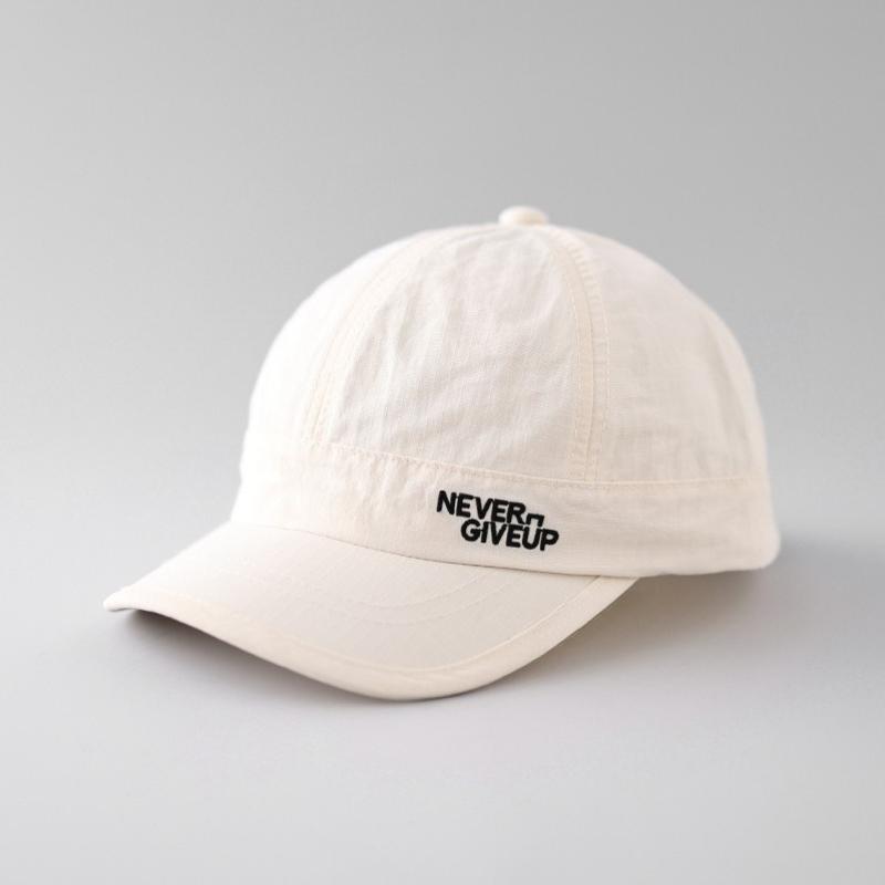 Spring and summer lightweight baseball cap with embroidered letters, outdoor casual sun protection travel hat бежевый
Spring and summer lightweight baseball cap with embroidered letters, outdoor casual sun protection travel hat бежевый