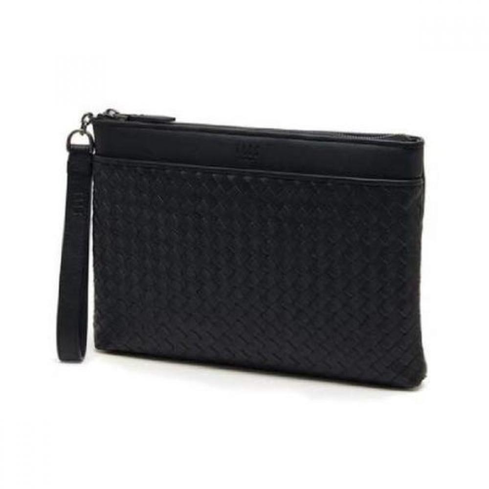 Daks Black Handcrafted Mesh Medium Clutch Bag Dbba2e725bk Single option
Daks Black Handcrafted Mesh Medium Clutch Bag Dbba2e725bk Single option