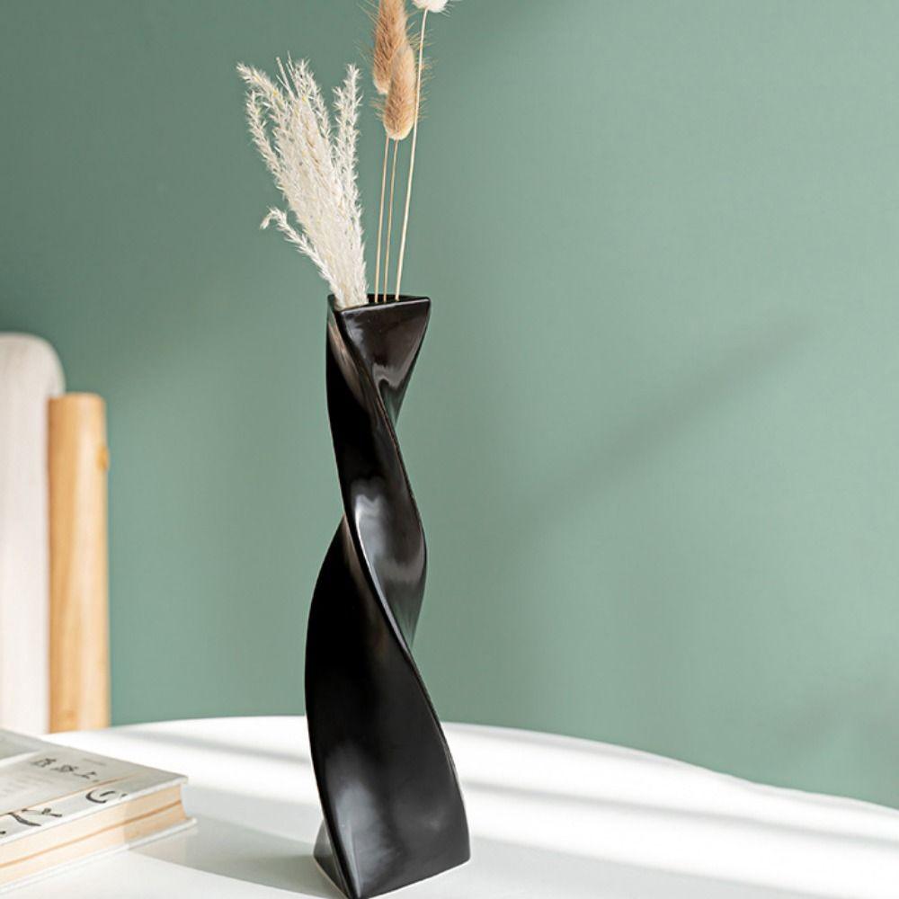Easy to Use Special Shaped Vase Minimalist Ceramic Flower Vase Geometry Hydroponics Vase Hotel S чорний
Easy to Use Special Shaped Vase Minimalist Ceramic Flower Vase Geometry Hydroponics Vase Hotel S чорний