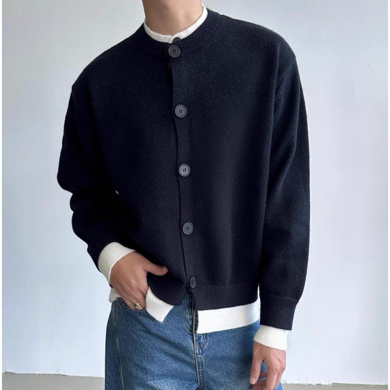 Unisex American Retro Color Block Button Cardigan Sweater: Autumn/Winter Casual Loose Knit in Black 2XL
Unisex American Retro Color Block Button Cardigan Sweater: Autumn/Winter Casual Loose Knit in Black 2XL