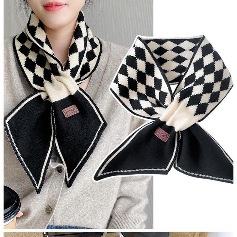 Knitted Wool Soft and Waxy Autumn and Winter Cross Neck Gaiter Small Scarf Feminine and Versatile Retro Feeling Imitation Cashmere Scarf 80*100cm
Knitted Wool Soft and Waxy Autumn and Winter Cross Neck Gaiter Small Scarf Feminine and Versatile Retro Feeling Imitation Cashmere Scarf 80*100cm