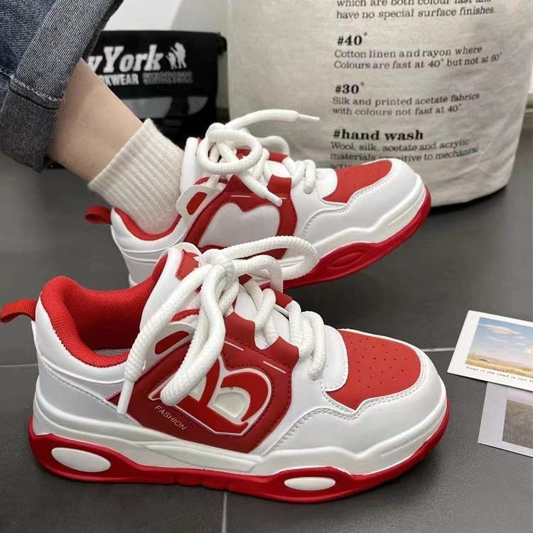 Мужские кроссовки для бега на толстой подошве
Мужские кроссовки для бега на толстой подошве