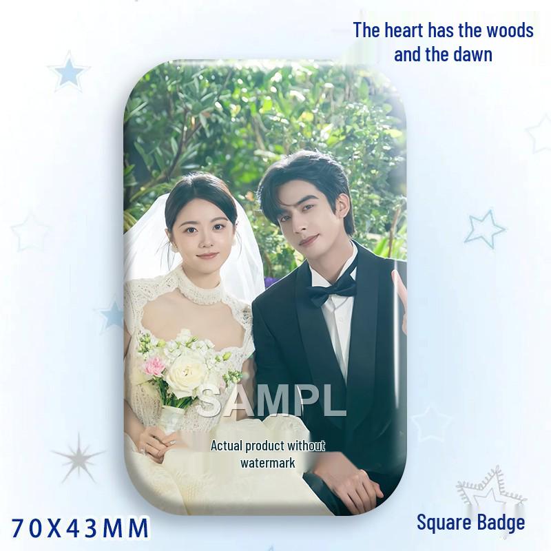 Zhao Jinmai & Song Weilong Rectangular Star Idol Badge Pendant 70x43MM - Bright Film
Zhao Jinmai & Song Weilong Rectangular Star Idol Badge Pendant 70x43MM - Bright Film