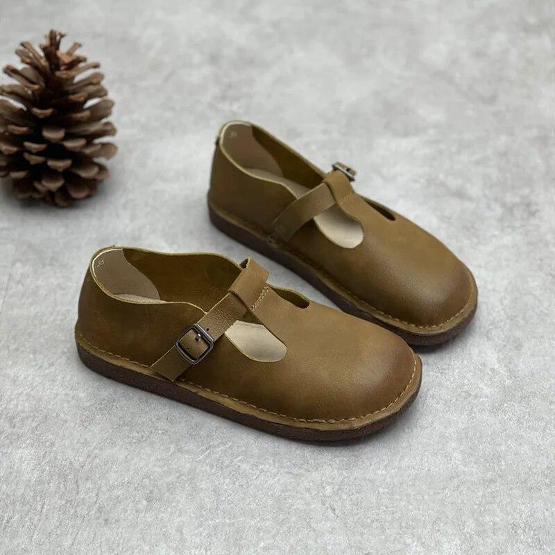 Туфлі Johnature Vintage з натуральної шкіри ручної роботи на плоскій підошві, з круглим носком, зручна м’яка підошва, суцільні туфлі без взуття кавовий
Туфлі Johnature Vintage з натуральної шкіри ручної роботи на плоскій підошві, з круглим носком, зручна м’яка підошва, суцільні туфлі без взуття кавовий