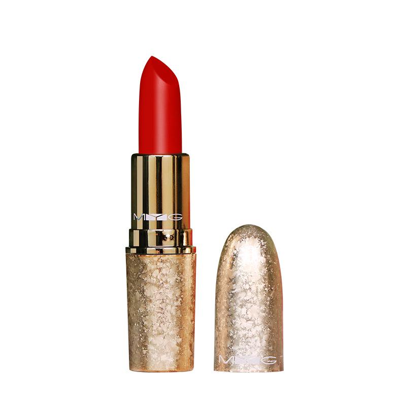 Matte Long-Lasting, Non-Transfer, Moisturizing Lipstick - Non-Stick Cup
Matte Long-Lasting, Non-Transfer, Moisturizing Lipstick - Non-Stick Cup