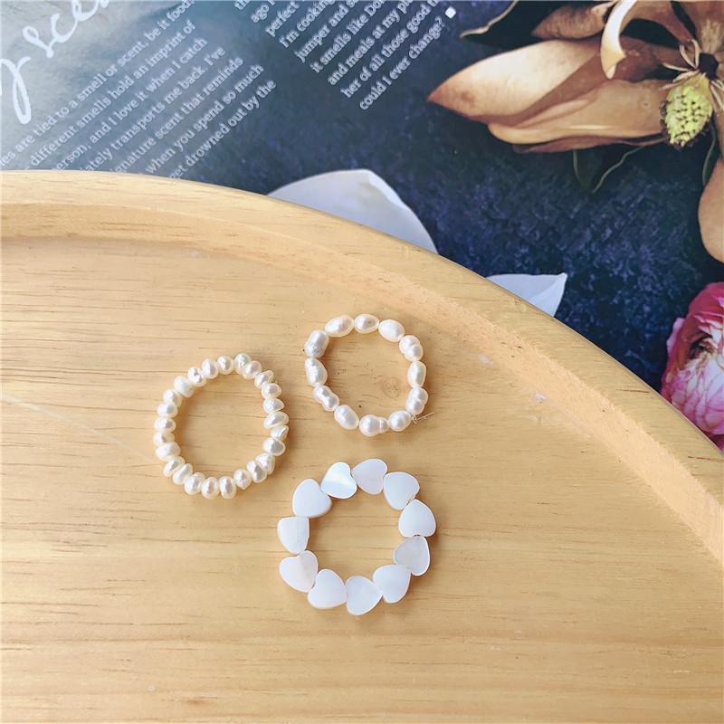 Простое эластичное кольцо из натурального пресноводного жемчуга Ins Retro Shell Love Rings
Простое эластичное кольцо из натурального пресноводного жемчуга Ins Retro Shell Love Rings