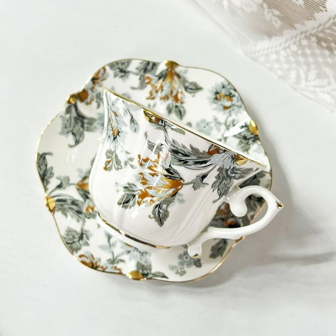 1 комплект Вінтажна європейська чашка з блюдцем, керамічна чашка для кави та тарілка, чашки для післяобіднього чаю, посуд, подарунки
1 комплект Вінтажна європейська чашка з блюдцем, керамічна чашка для кави та тарілка, чашки для післяобіднього чаю, посуд, подарунки