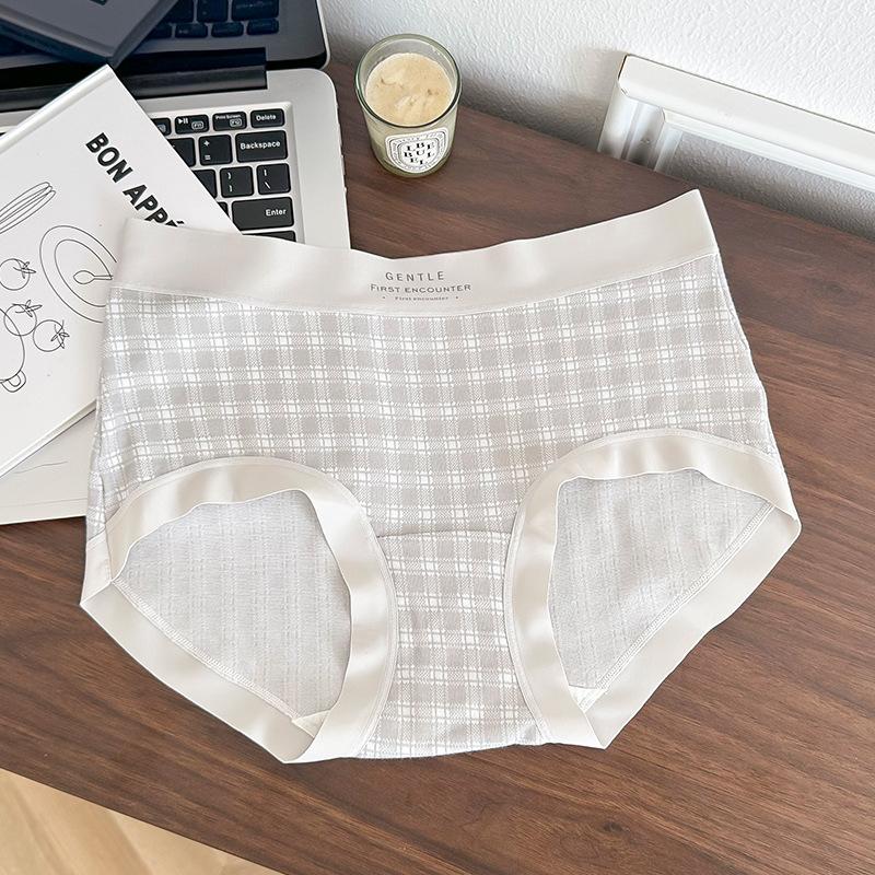 Ladies Summer New Style Sexy Cotton Bag Hip No Mark in The Waist Triangle Briefs One Size серебряный серый
Ladies Summer New Style Sexy Cotton Bag Hip No Mark in The Waist Triangle Briefs One Size серебряный серый