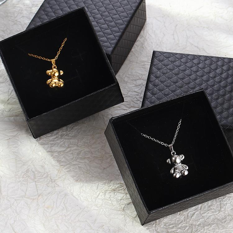 European and American Fashion Stainless Steel Bear Pendant Necklace – Light Luxury Titanium Steel Women s Necklace 18K
European and American Fashion Stainless Steel Bear Pendant Necklace – Light Luxury Titanium Steel Women s Necklace 18K