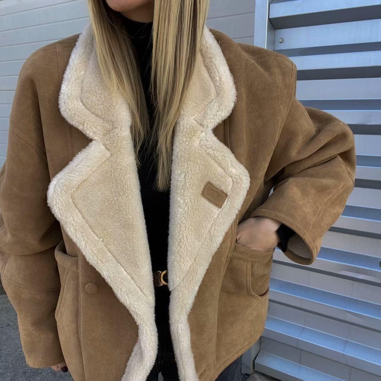 Модная свободная куртка из ягненка большого размера для женщин, зимнее флисовое пальто с длинным рукавом и пуговицами, женская хип-хоп уличная пушистая верхняя одежда XS хаки
Модная свободная куртка из ягненка большого размера для женщин, зимнее флисовое пальто с длинным рукавом и пуговицами, женская хип-хоп уличная пушистая верхняя одежда XS хаки