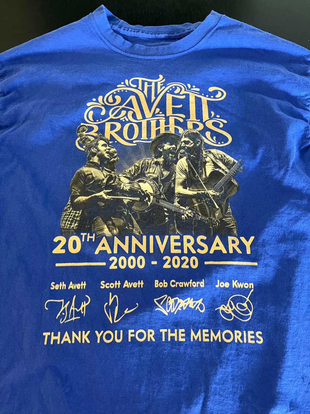 The Avett Brothers 20th Anniversary Blue Logo T-Shirt, Size: Large 4XL
The Avett Brothers 20th Anniversary Blue Logo T-Shirt, Size: Large 4XL