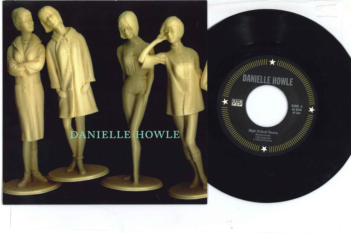 7inch Record DANIELLE HOWLE - High School Dance / And Now A Word SP386 SUB POP 1997 US Rock Used
7inch Record DANIELLE HOWLE - High School Dance / And Now A Word SP386 SUB POP 1997 US Rock Used