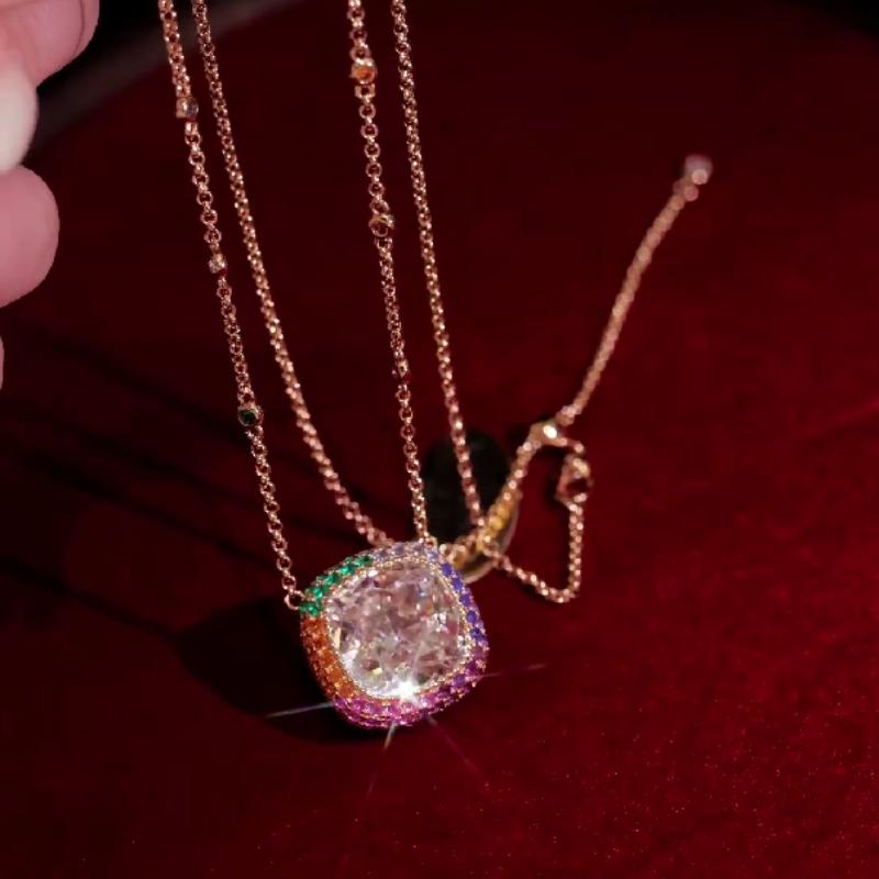 Cameo Pendant Chain 925 Silver Synthetic Zircon 10 Carat Square White Diamond Ice Cut Colorful Gemstone Versatile Necklace 52cm
Cameo Pendant Chain 925 Silver Synthetic Zircon 10 Carat Square White Diamond Ice Cut Colorful Gemstone Versatile Necklace 52cm