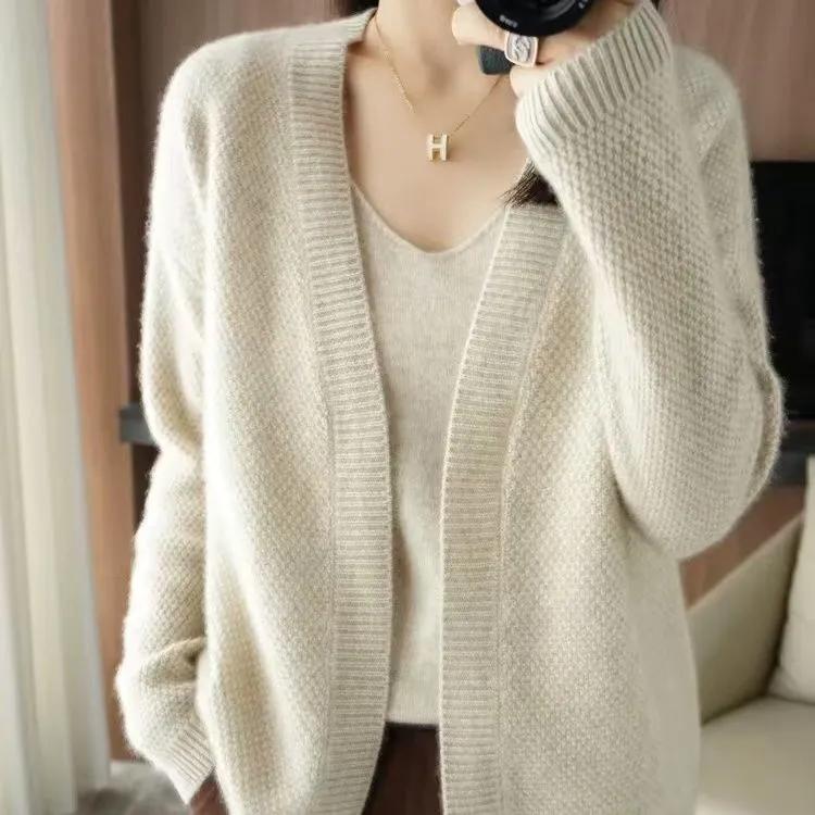 Женский вязаный свитер с V-образным вырезом на весну-осень, свободный кардиган теплого однотонного цвета для офиса L
Женский вязаный свитер с V-образным вырезом на весну-осень, свободный кардиган теплого однотонного цвета для офиса L