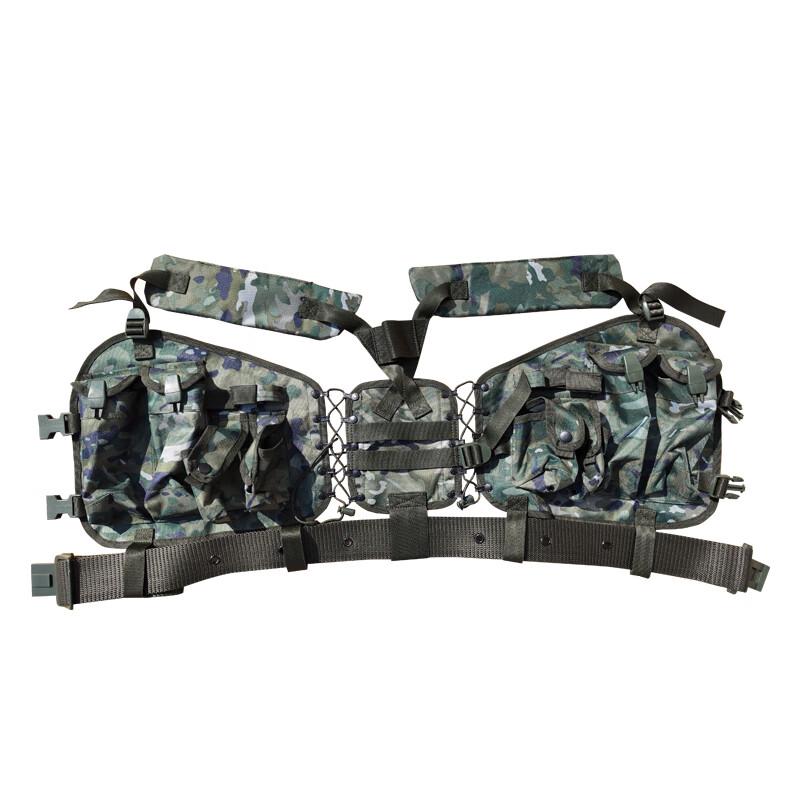 Rongxing 95 Combat Camouflage Tactical Vest
Rongxing 95 Combat Camouflage Tactical Vest