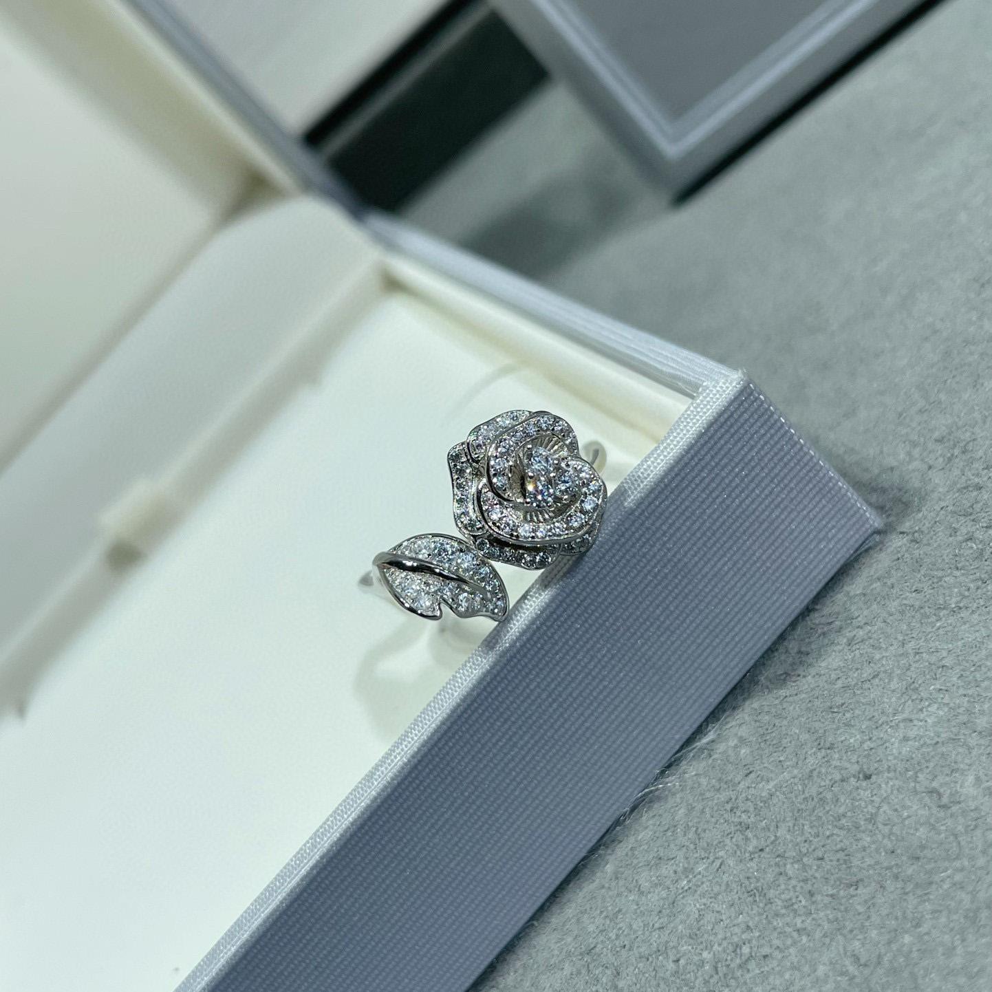 Vintage Hot Brand Women s Rings Luxury Jewelry For Women Pure 925 Sterling Silver Lady Party Rose Gold Flower Designer Rings 5 серебряный
Vintage Hot Brand Women s Rings Luxury Jewelry For Women Pure 925 Sterling Silver Lady Party Rose Gold Flower Designer Rings 5 серебряный