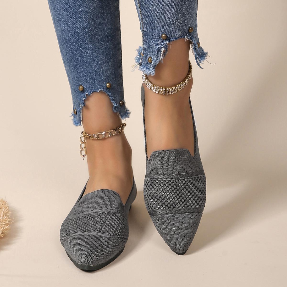 Pointed fly-woven flats for women s 2025 spring and summer new large-size lazy beanie shoes for women s casual single shoes 43 темно-сірий
Pointed fly-woven flats for women s 2025 spring and summer new large-size lazy beanie shoes for women s casual single shoes 43 темно-сірий