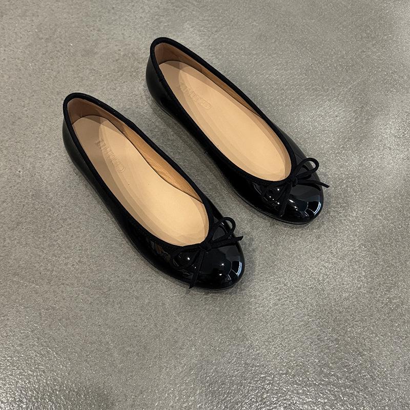 Версия из овчины~ 2025 новые балетки с бантом и открытым верхом, женские туфли на плоской подошве для беременных, туфли с верхом из овчины, женские 40
Версия из овчины~ 2025 новые балетки с бантом и открытым верхом, женские туфли на плоской подошве для беременных, туфли с верхом из овчины, женские 40